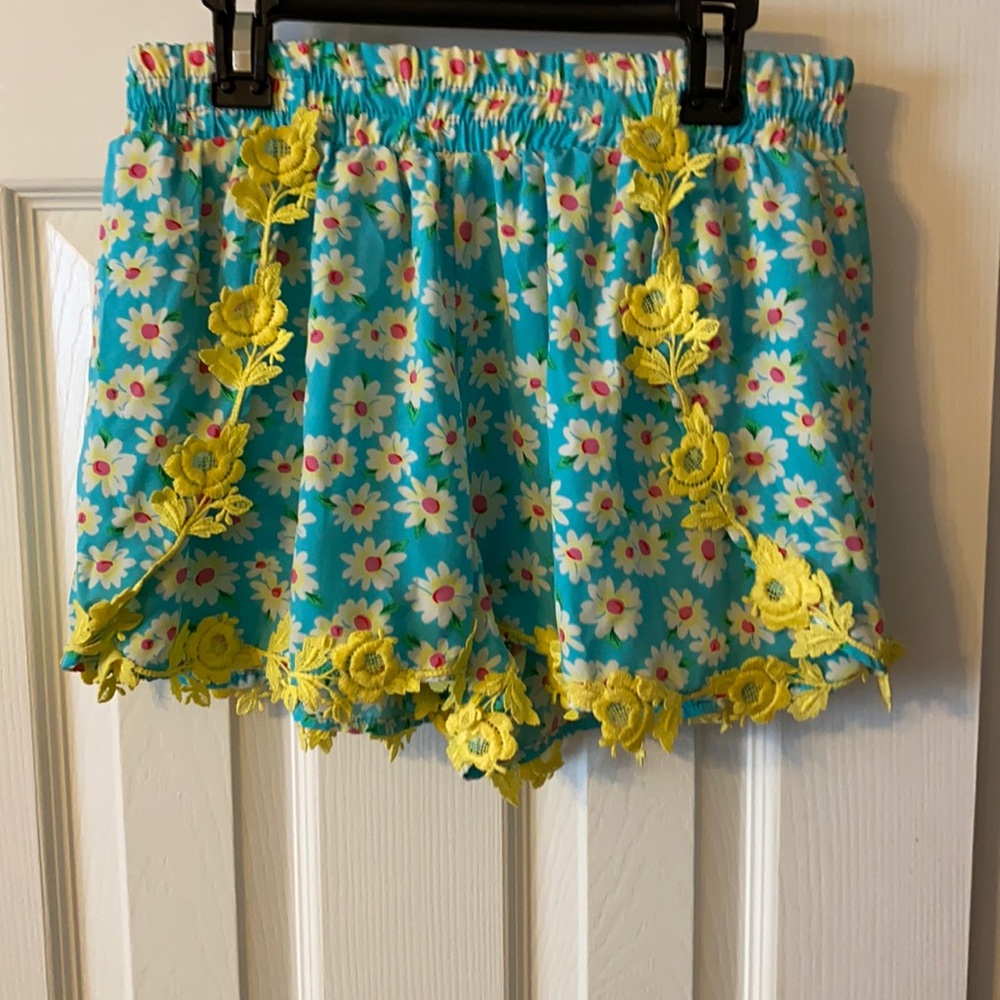 Meghan LA shorts NWOT